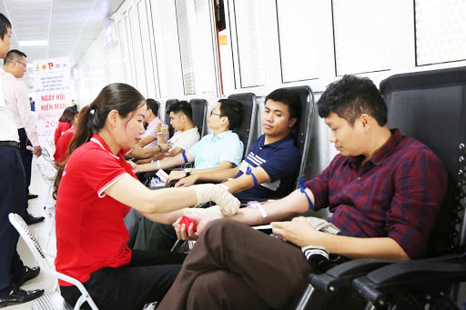 Người hiến máu tình nguyện được hưởng những chế độ gì sau khi hiến máu?, 20/2018/TT-BYT, 182/2009/TT-BTC