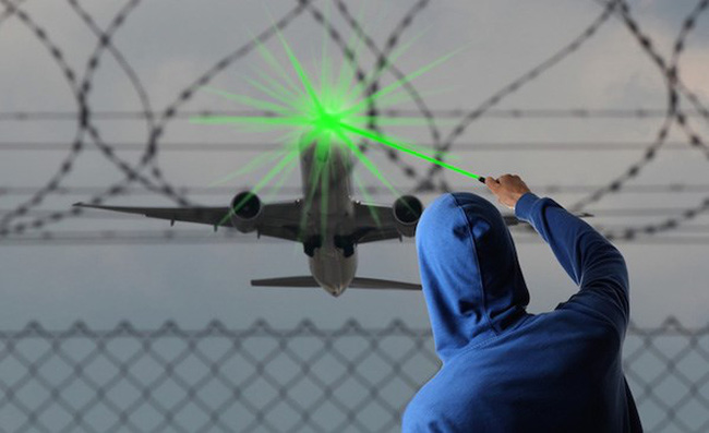 Chiếu tia laser vào máy bay, sân bay, Nghị định 162/2018/NĐ-CP